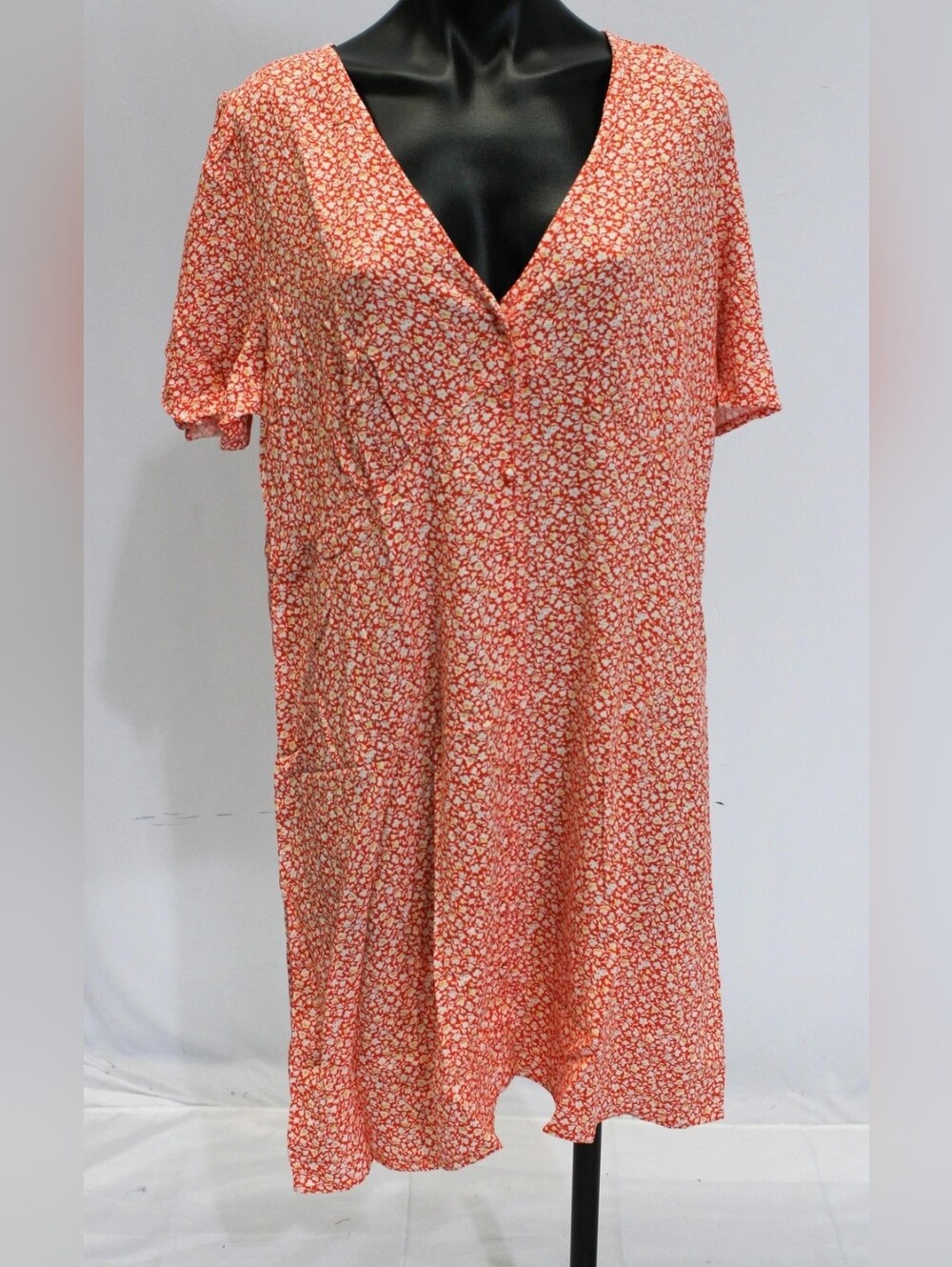 Floral V-Neck Short Sleeve Shift Dress - Coral White